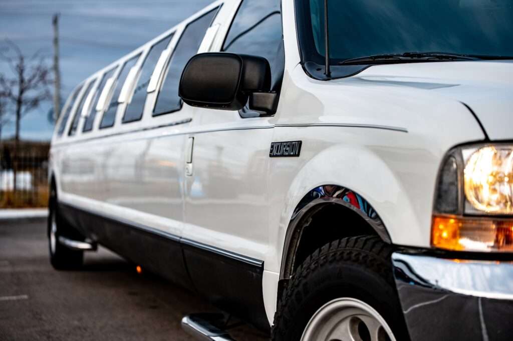 Exploring JetBlack Transportations: Your Premier New York City Limousine Company 1