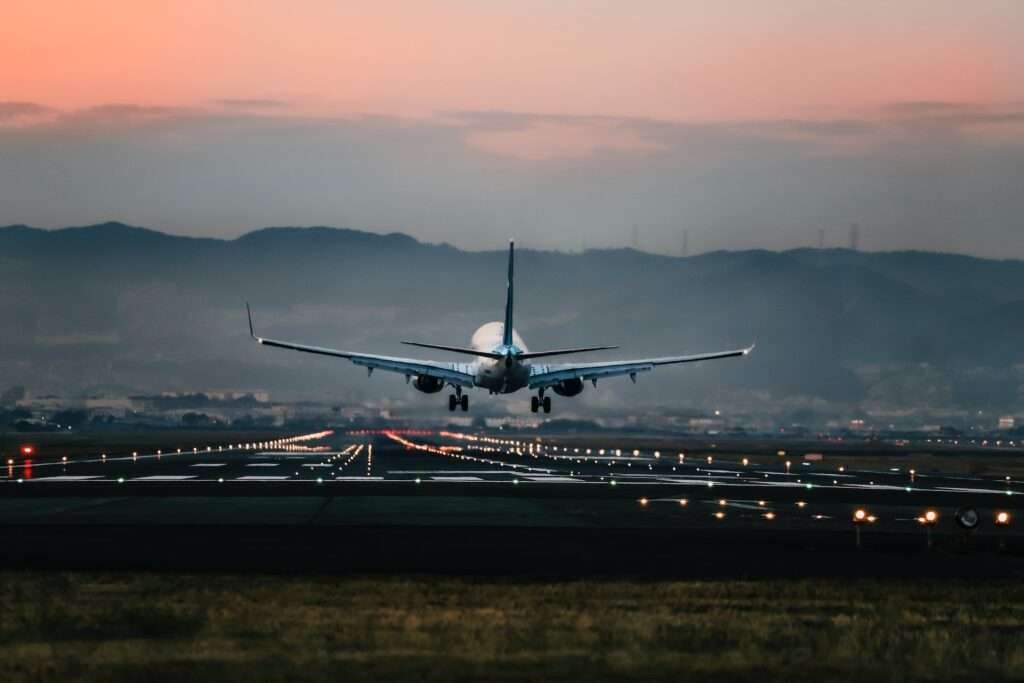 Navigating the Best NY Airport Transfer Services with JetBlack Transportations 1