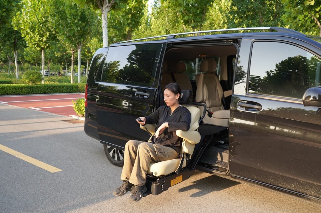 The Ultimate Guide to Chauffeur Vans: 5-Star Luxury Travel Made Convenient 2